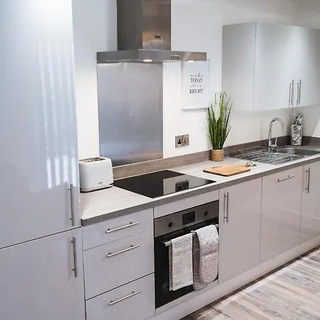 Modern 1-bed - Brand New - - Free Wi-fi * Manchester