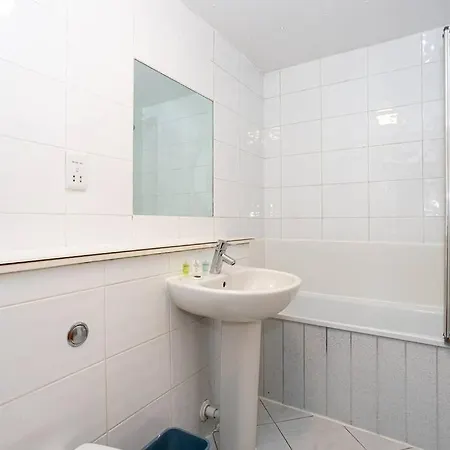 Lovely 2 Bedroom To Rent In Greater Апартаменты