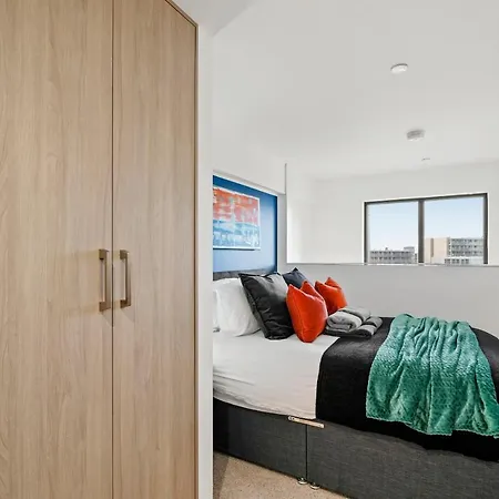 Skygardens-beautiful Duplex Apartment *