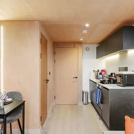 Skygardens-beautiful Duplex Apartment *