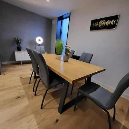 The Best Urban Style Town House In Gay Village M1! *