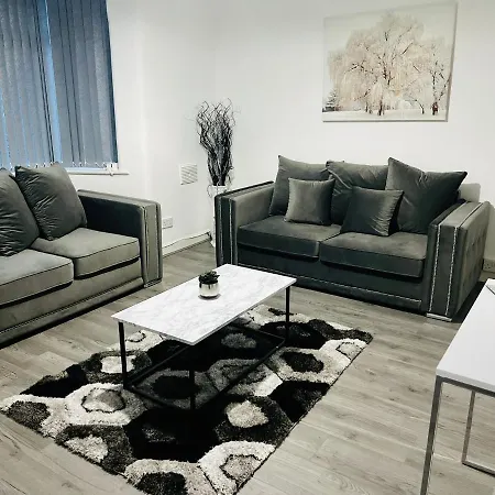Beautiful And Homely 3 Bed House With Free Parking So Close To Man And Centre Appartement Manchester