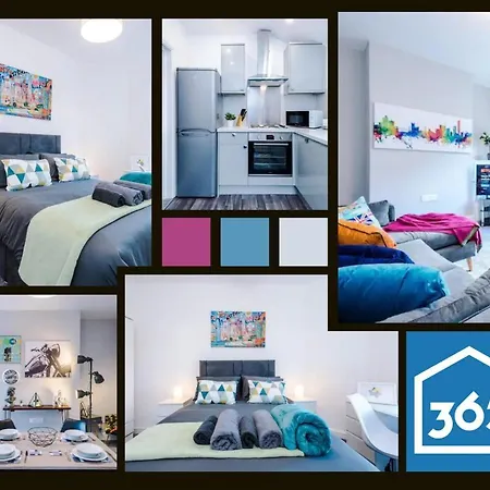 Stunning Refurbished House - Free Wifi - Sleeps 5 Holiday home Manchester