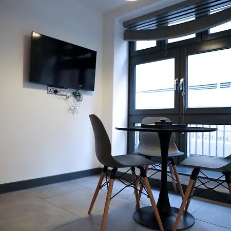 Apartment Cosy And Elegant Town House *