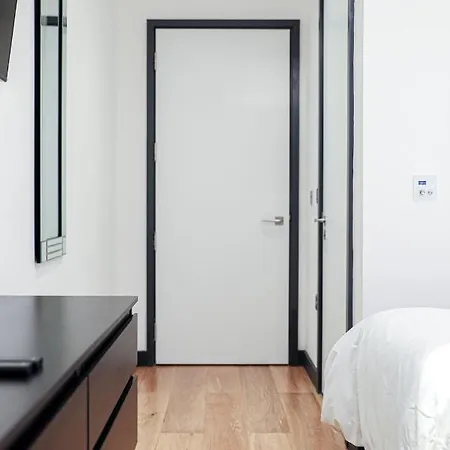 Cosy And Elegant Town House Apartment Manchester