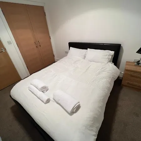 Bigkings Cosy 2 Bedroom With Free Parking In