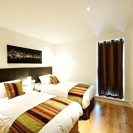 By Marriott Piccadilly مانشستر