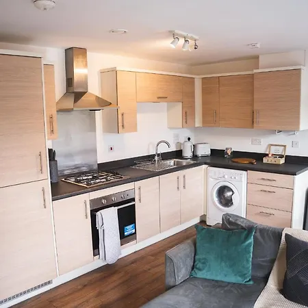 Centre 2-bed - New - Free Wi-fi - شقة *
