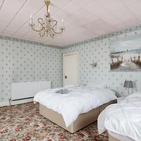 Beautiful 'mayfield' With Private Pool! * Manchester