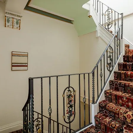 Villa Beautiful 'mayfield' With Private Pool!