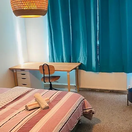 Private In A 2 Bedroom