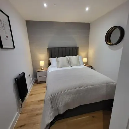 The Best Urban Style Town House In Gay Village M1!