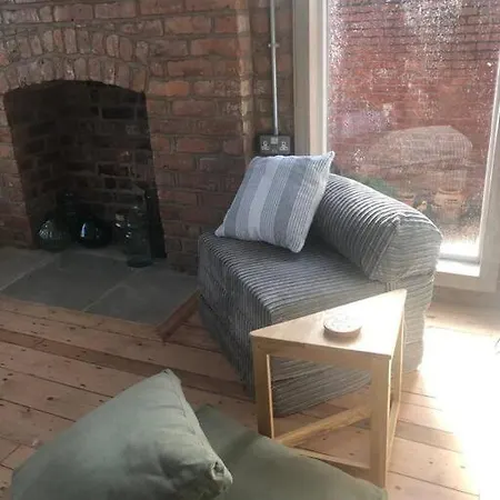 3 Bath Contemporary Victorian Near Attractions * Manchester