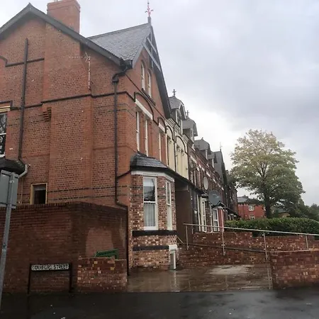 Apartment 3 Bath Contemporary Victorian Near Attractions