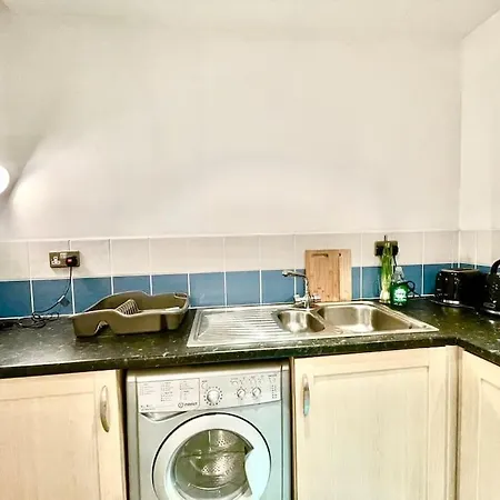 Stunning Piccadilly Garden Market Street 2bedroom 2bathroom *