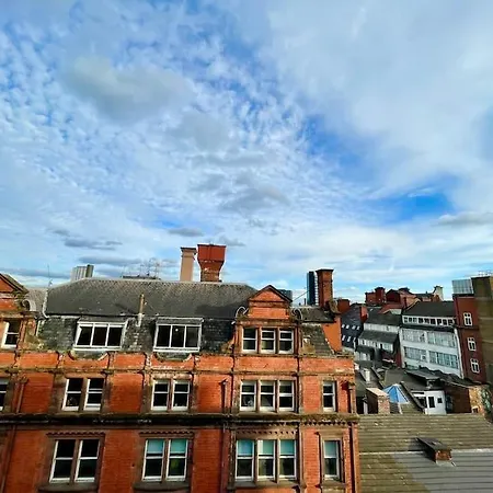 Stunning Piccadilly Garden Market Street 2bedroom 2bathroom