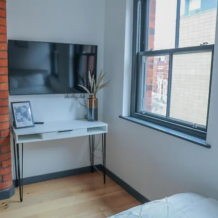 Cosy And Elegant Town House Apartment Manchester