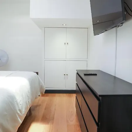 Cosy And Elegant Town House *