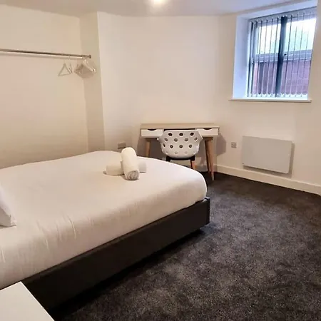 Stunning Salford Royal 2-br No.1 * Manchester