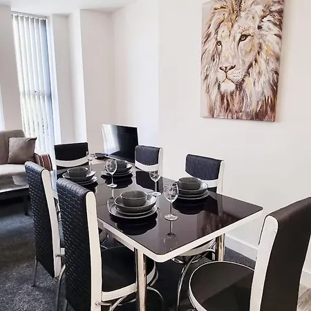Lovely 2-bedroom In Greater 208 * Manchester