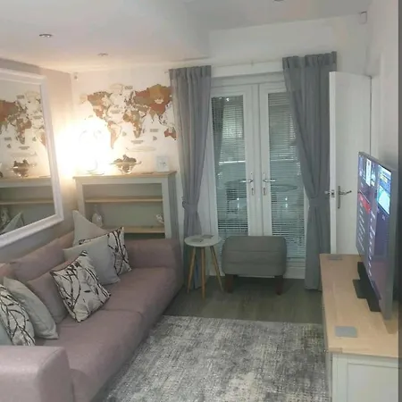 Cosy & Comfortable 2 Bedroom Annex New Build 2021 *
