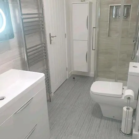 Cosy & Comfortable 2 Bedroom Annex New Build 2021