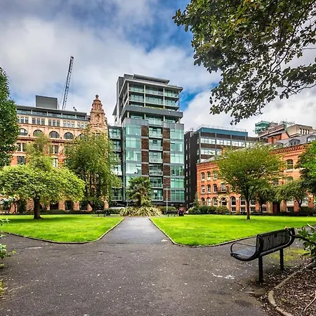 Classy Ensuite For Students Only, - Sk Manchester
