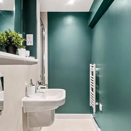 Skygardens-charming Central Duplex Манчестер