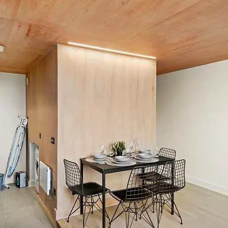 Skygardens-charming Central Duplex *