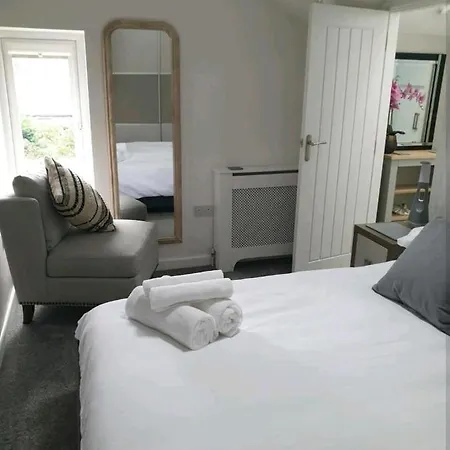 Cosy & Comfortable 2 Bedroom Annex New Build 2021 Holiday home Manchester