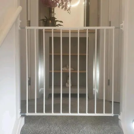 Cosy & Comfortable 2 Bedroom Annex New Build 2021 Holiday home Manchester