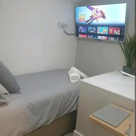 Cosy & Comfortable 2 Bedroom Annex New Build 2021