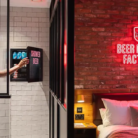 Otel Brewdog Doghouse 4*