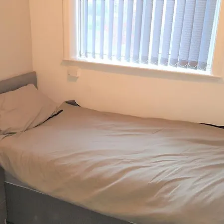 Single Bedroom In Withington M20 1 Single Bed, Rm4 Manchester