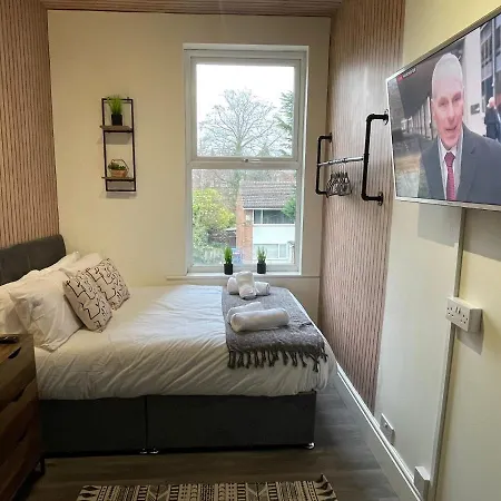 Deluxe Centrally Located In Appartement *