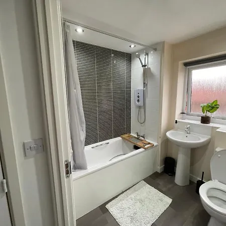 Peaceful 1- Bedroom
