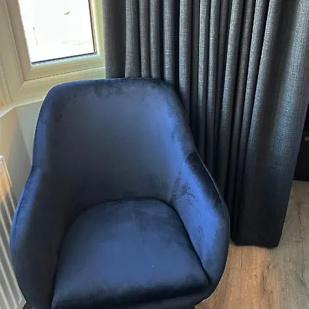 Bed & Breakfast United *