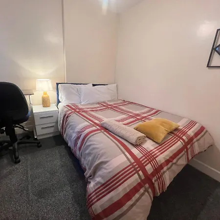 Peaceful Homestay Manchester