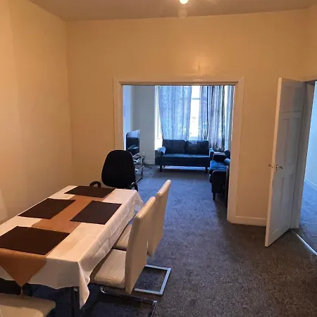 Peaceful Homestay Manchester