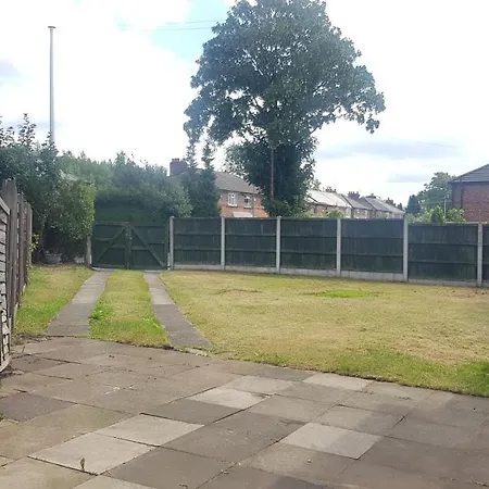 Double Bedroom In Withington, M20. 1 Db Bed, Rm 1 Bed & Breakfast *