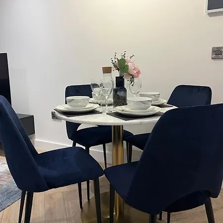 Daire Luxury 2 Bedroom In Deansgate *city Centre Views Manchester