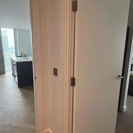 Daire Luxury 2 Bedroom In Deansgate *city Centre Views *
