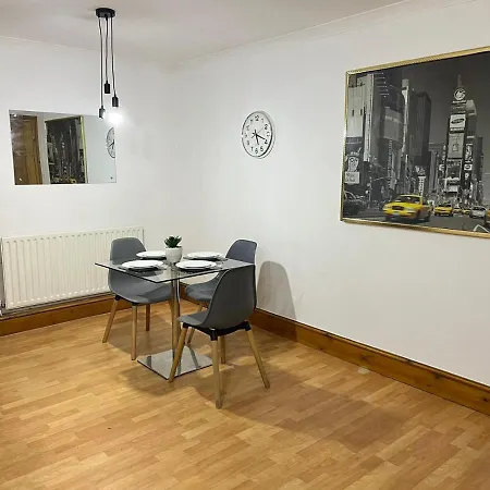 Beautiful 2bed Apartment! Panacea Stays Apartment *