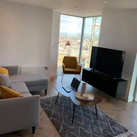 Amazing 2-bedroom In Central * Manchester