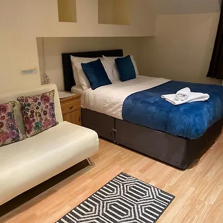 Apartment Spacious, Comfortable And Elegant 3 Bedroom *
