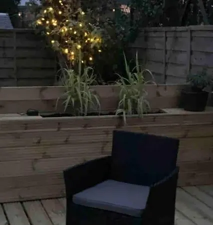 Fabulous 5 Bedroom House, Parking, Nr Centre * Manchester