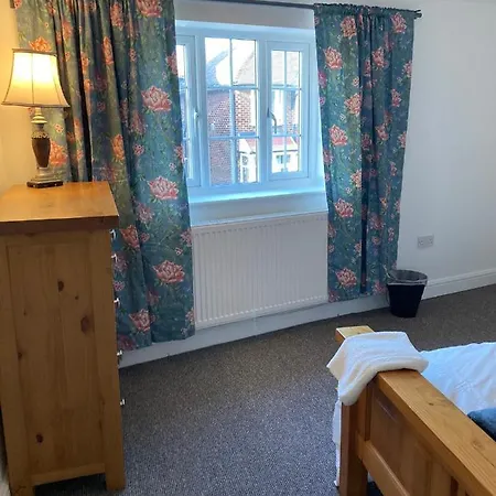 Ask 4 Discount Best 3-bed House In *