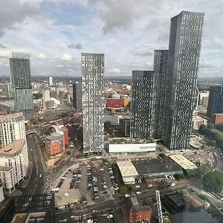 Daire Luxury 2 Bedroom In Deansgate *city Centre Views Manchester