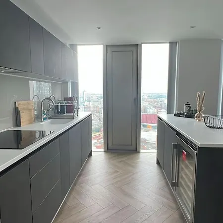 Luxury 2 Bedroom In Deansgate *city Centre Views Manchester