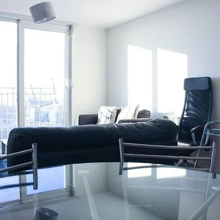 Modern 1br Apt Near Etihad Stadium W Parking Manchester